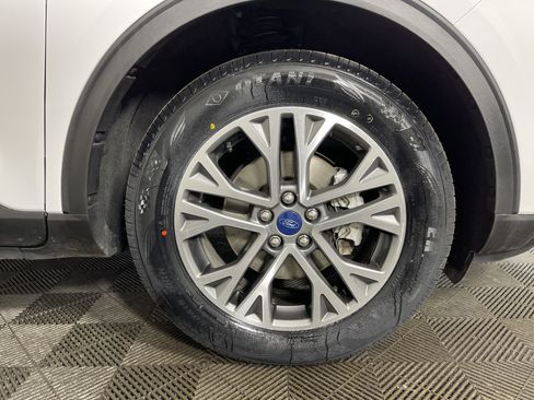 Used 2022 Ford Escape SEL w/ Technology Package image 7