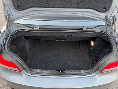 Used 2011 BMW 135i Convertible image 37