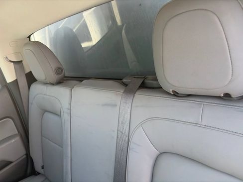 Used 2022 Chevrolet Colorado W/T w/ WT Convenience Package AWD/4WD image 10
