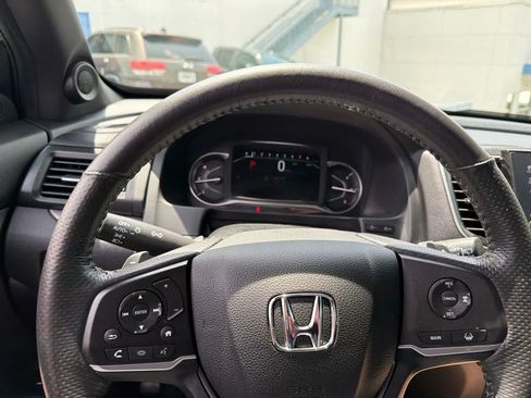Used 2025 Honda Passport EX-L image 23