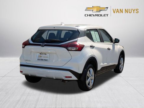 Used 2024 Nissan Kicks S FWD image 5
