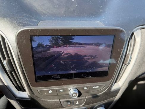 Used 2022 Chevrolet Malibu LT FWD image 29