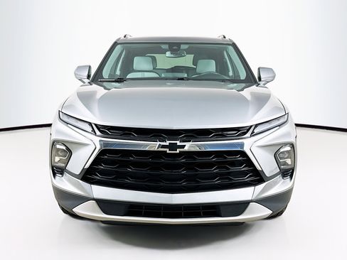 Used 2023 Chevrolet Blazer LT w/ Convenience Package image 2