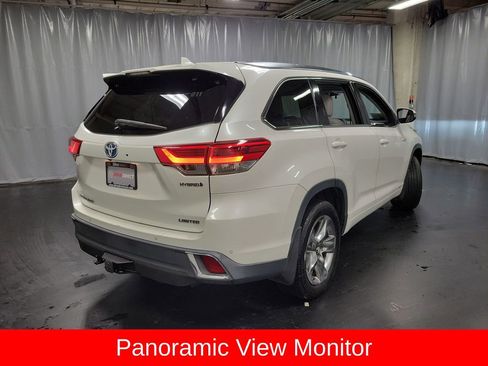 Used 2018 Toyota Highlander Limited Platinum AWD/4WD image 8