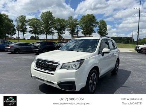 Used 2018 Subaru Forester 2.5i w/ Alloy Wheel Package AWD/4WD image 1