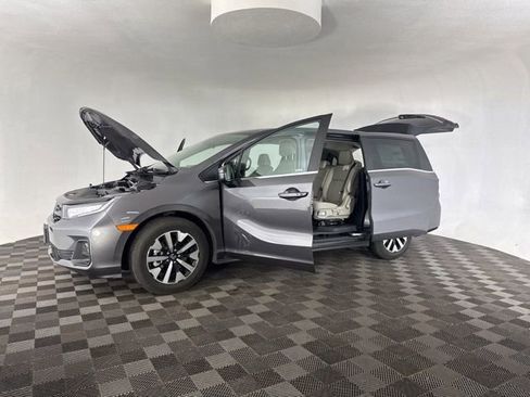 Certified 2026 Honda Odyssey EX-L image 22