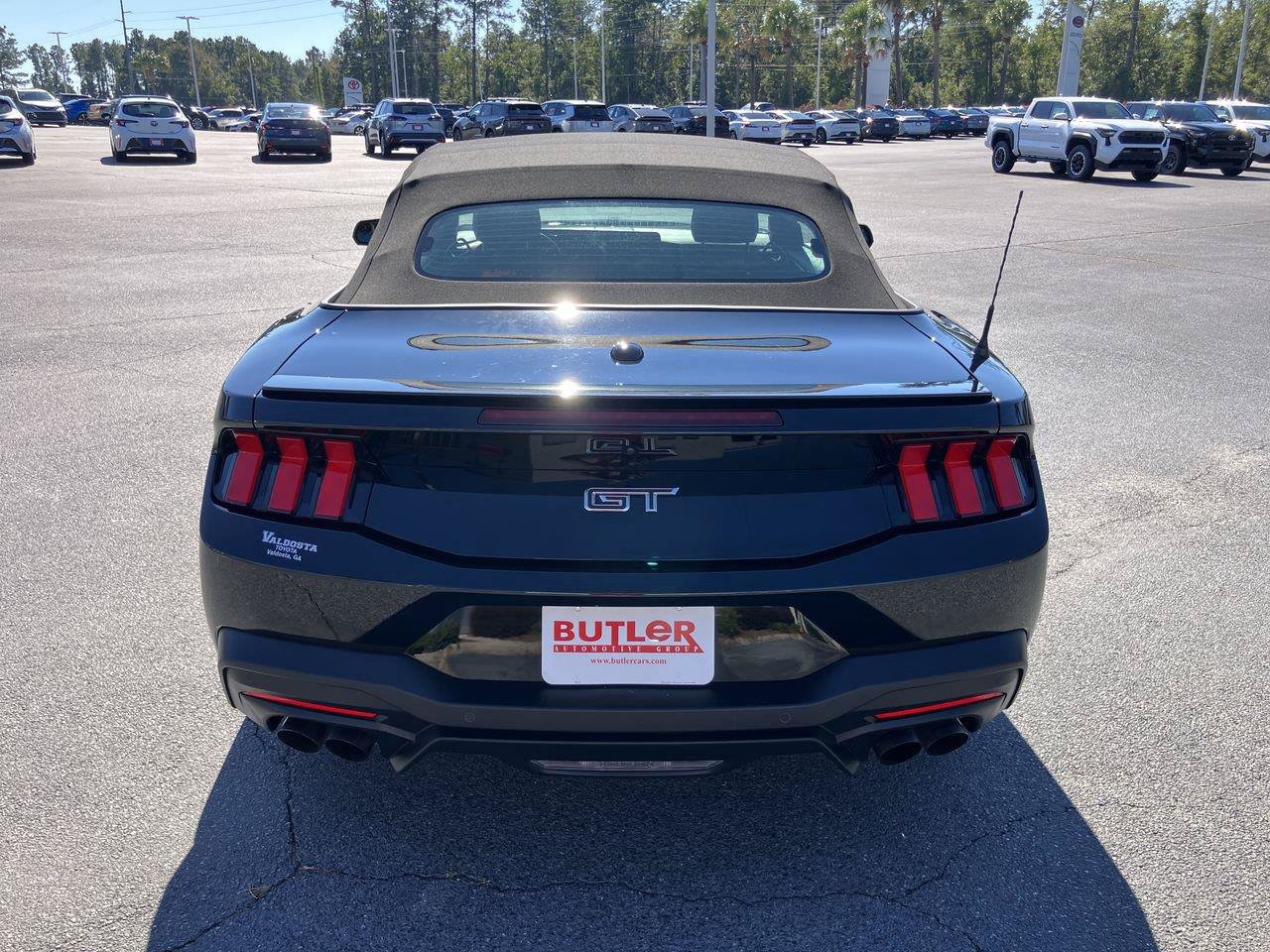 Used 2025 Ford Mustang GT Premium RWD image 4