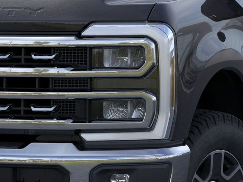 New 2026 Ford F250 Lariat AWD/4WD image 18