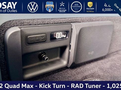 Used 2026 Rivian R1S Premium image 35