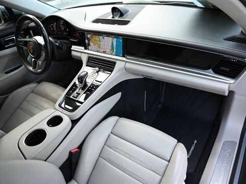 Used 2017 Porsche Panamera 4S w/ Premium Package Plus AWD/4WD image 24