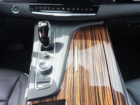 Used 2023 Cadillac Escalade Premium Luxury w/ LPO, Floor Liner Package AWD/4WD image 72