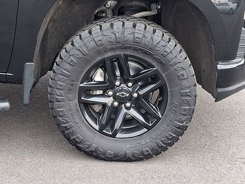 Used 2021 Chevrolet Silverado 1500 LT Trail Boss w/ Convenience Package II image 8