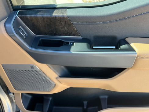 Used 2024 Ford F350 Lariat image 14