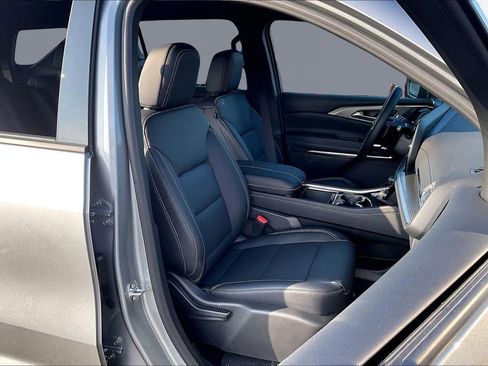 New 2026 Chevrolet Traverse LT w/ Driver Confidence Package FWD image 13
