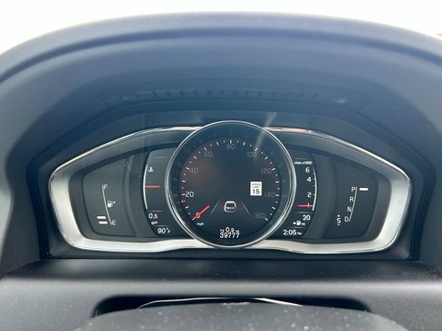 Used 2017 Volvo XC60 T6 Inscription w/ Advanced Package AWD/4WD image 23