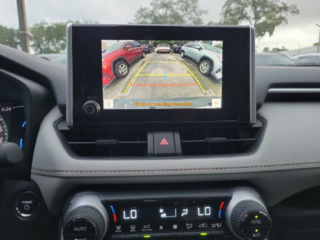 Used 2024 Toyota RAV4 XLE AWD/4WD image 21