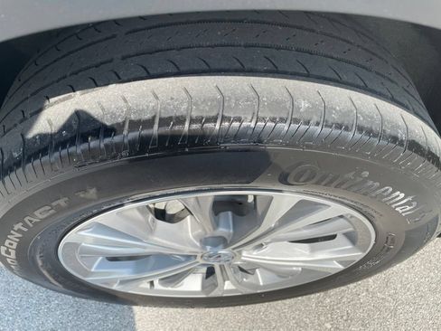 Used 2023 Buick Envision Preferred FWD image 33