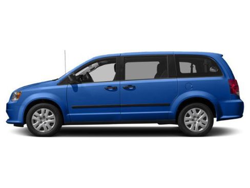 Used 2019 Dodge Grand Caravan SXT FWD image 3