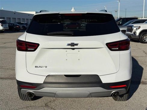 Used 2023 Chevrolet Blazer LT w/ Midnight/Sport Edition image 4