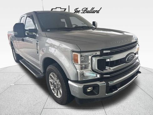 Used 2020 Ford F250 XLT w/ XLT Value Package RWD image 3