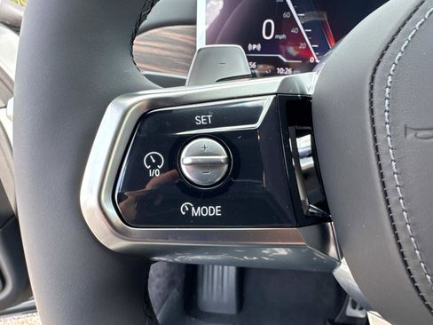 New 2025 BMW 750e xDrive AWD/4WD image 32