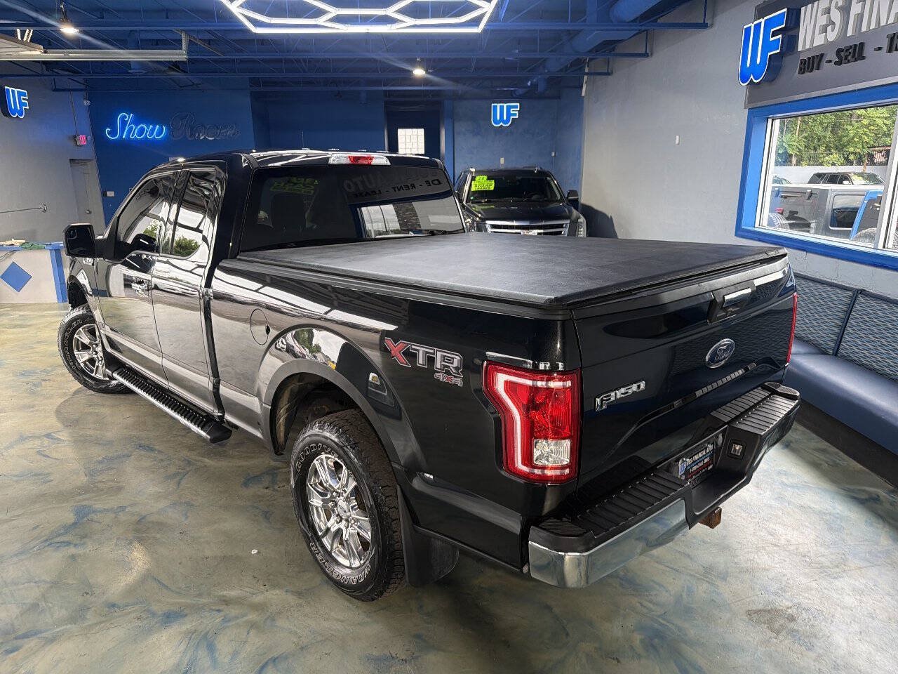 Used 2015 Ford F150 XLT w/ XTR Package AWD/4WD image 3