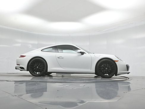 Used 2017 Porsche 911 Carrera RWD image 43