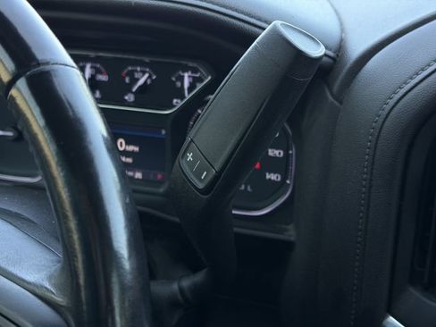 Used 2022 GMC Sierra 1500 SLT AWD/4WD image 19