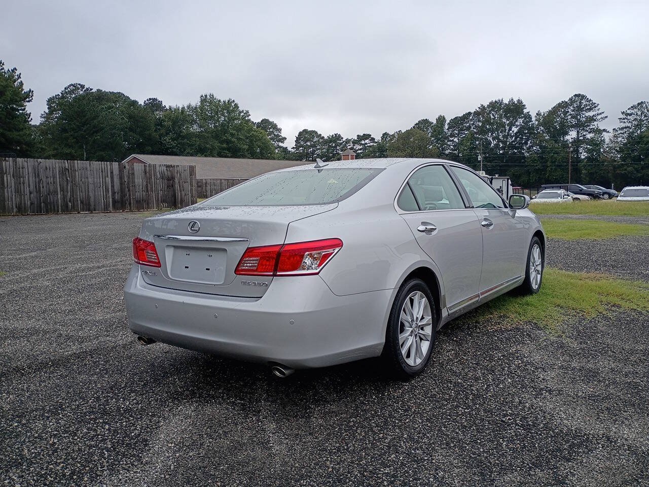 Used 2010 Lexus ES 350 w/ Preferred Accessory Package FWD image 5