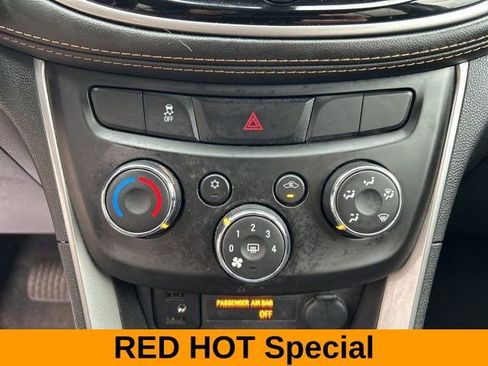 Used 2021 Chevrolet Trax LS w/ Tint and Cruise Package image 28