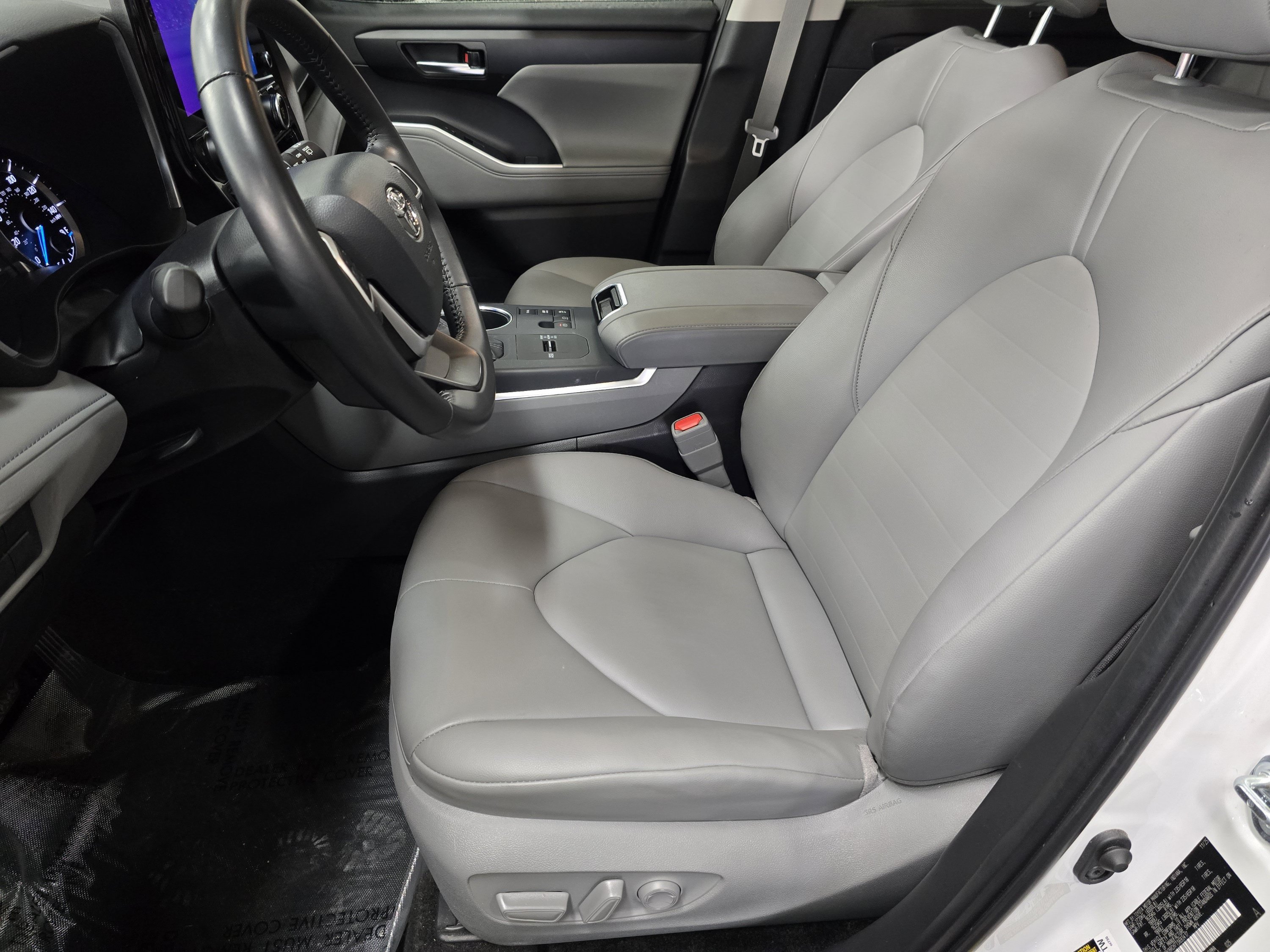Certified 2026 Toyota Highlander XLE AWD/4WD image 36