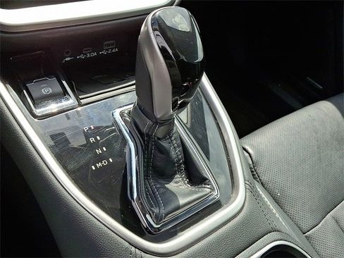 Used 2023 Subaru Outback Limited image 16