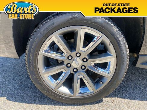 Used 2019 Chevrolet Suburban LT AWD/4WD image 7
