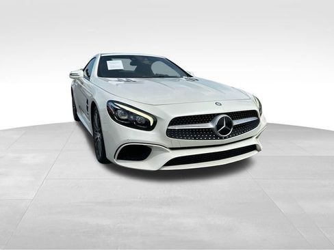 Used 2017 Mercedes-Benz SL 550 image 7