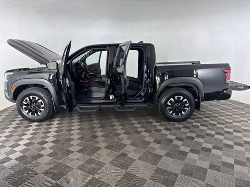 Used 2024 Nissan Frontier PRO-4X w/ Pro Convenience Package AWD/4WD image 9
