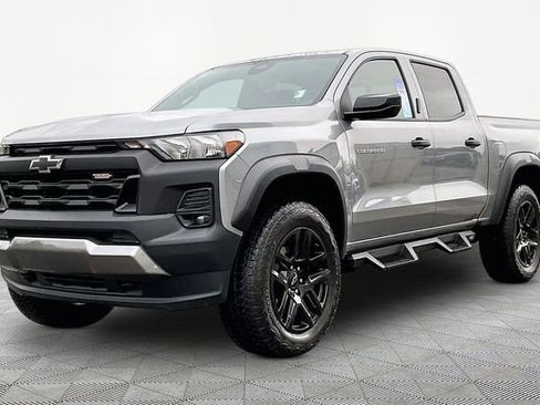 Used 2024 Chevrolet Colorado Trail Boss w/ Advanced Trailering Package image 3