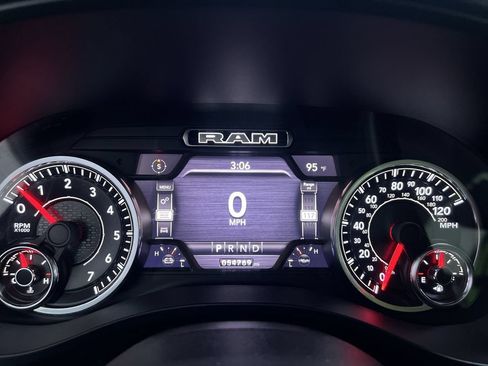 Used 2020 RAM 1500 Big Horn AWD/4WD image 20