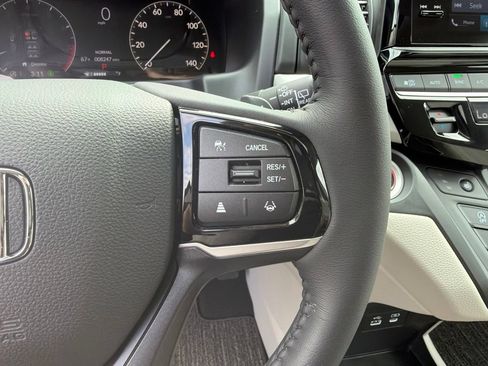 Certified 2026 Honda Odyssey EX-L image 16