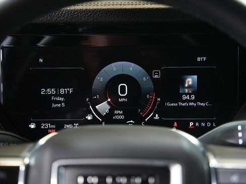 Used 2025 GMC Yukon Denali AWD/4WD image 39