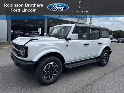 New 2026 Ford Bronco Outer Banks AWD/4WD image 1
