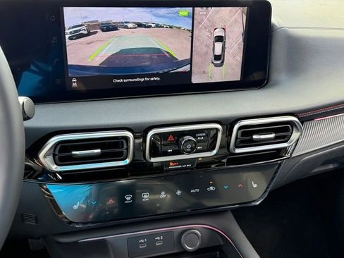 New 2026 Nissan Sentra SR FWD image 18