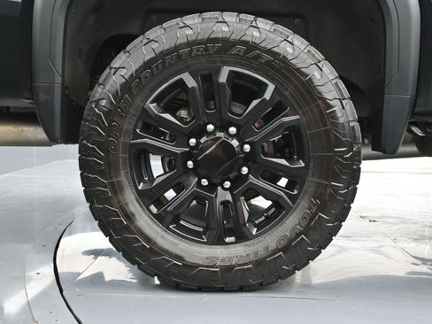 Used 2022 GMC Sierra 2500 Denali w/ Denali Ultimate Package AWD/4WD image 18