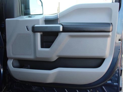 Used 2018 Ford F150 XLT w/ Equipment Group 302A Luxury image 10