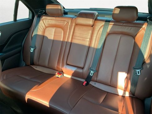 Used 2020 Lincoln Continental Reserve image 9