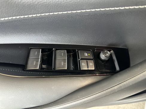 Certified 2023 Toyota Corolla SE w/ SE Premium Package FWD image 23