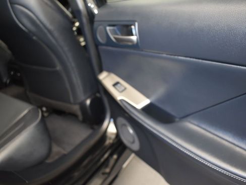 Certified 2024 Lexus IS 500 image 21