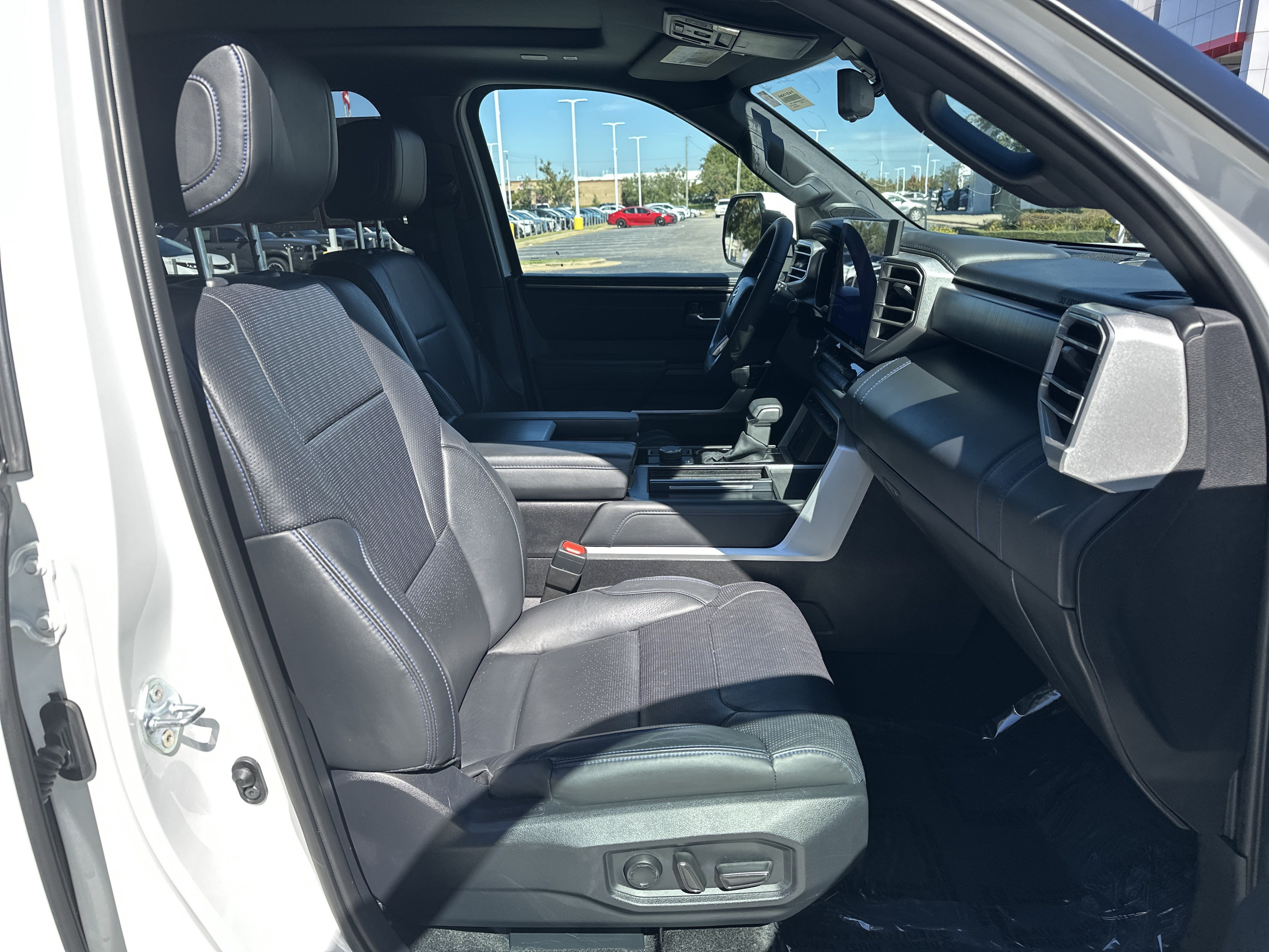 Certified 2024 Toyota Sequoia Platinum AWD/4WD image 34
