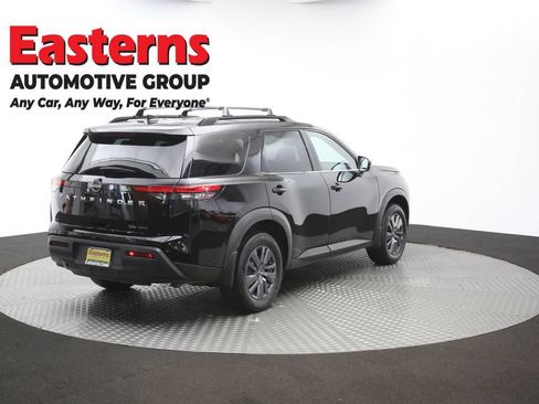 Used 2024 Nissan Pathfinder SV w/ Lighting Package (N92) AWD/4WD image 40