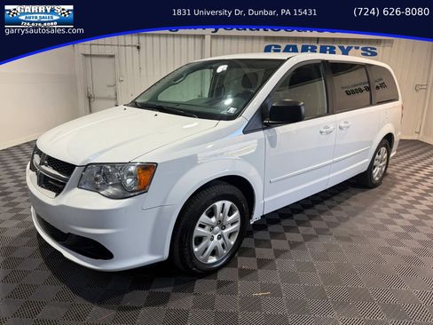 Used 2017 Dodge Grand Caravan SE FWD image 1
