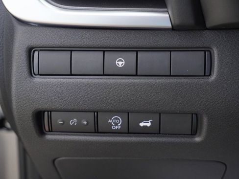 New 2026 Nissan Rogue SV FWD image 10